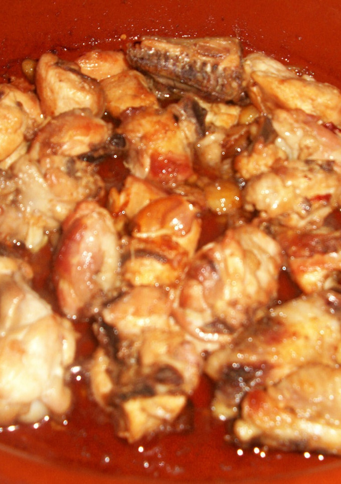 Una foto de Pollo al ajillo al estilo de Cartagena
