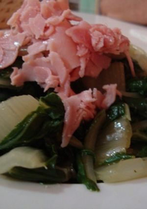 Una foto de Acelgas con jamón york