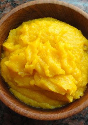 Una foto de Puré de batata y zapallo con salsa blanca