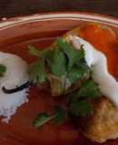 Chiles rellenos de queso y miguitas capeados