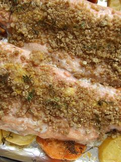 Una foto de Trucha asalmonada al horno con crujiente