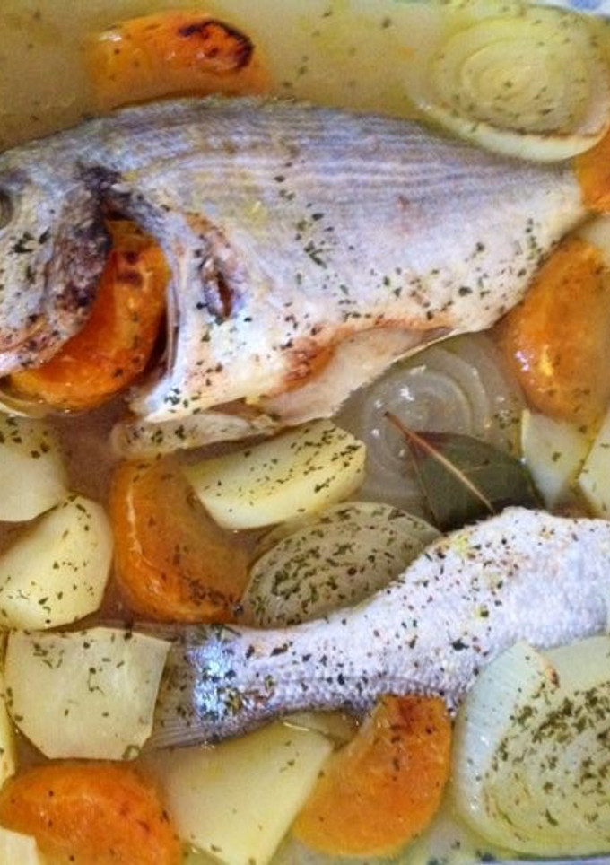 Una foto de Doradas al horno con cítricos