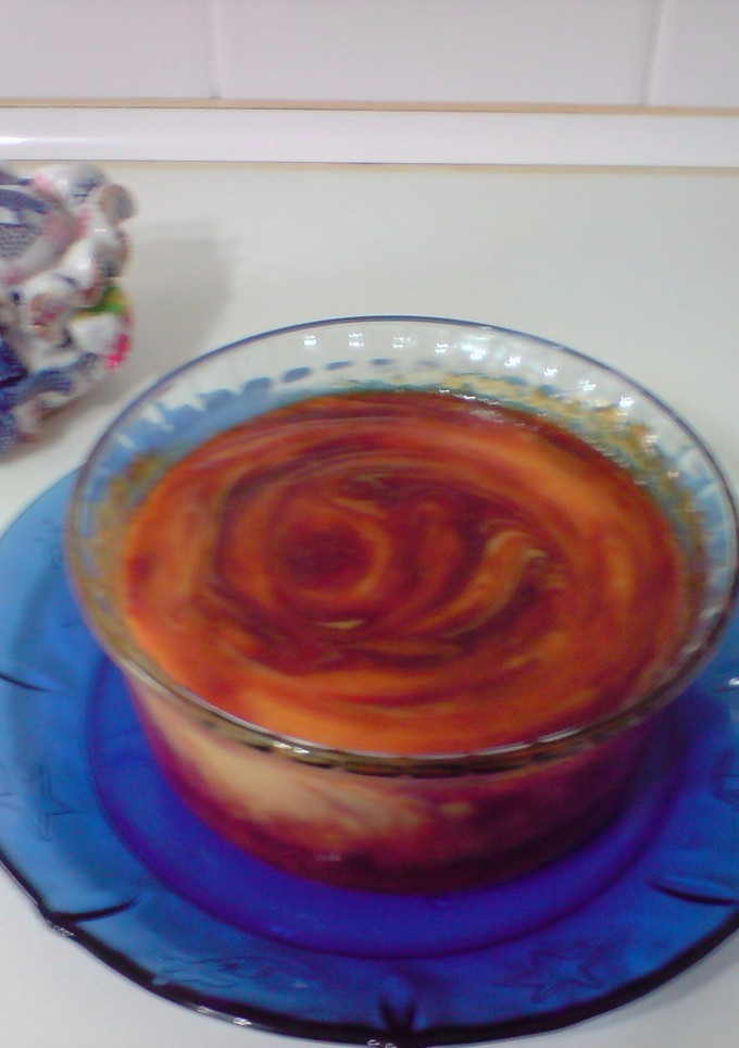 Una foto de Flan amarmolado de mi marido