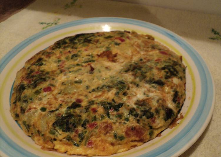 Tortilla mixta de espinaca con papas, pimiento y longaniza