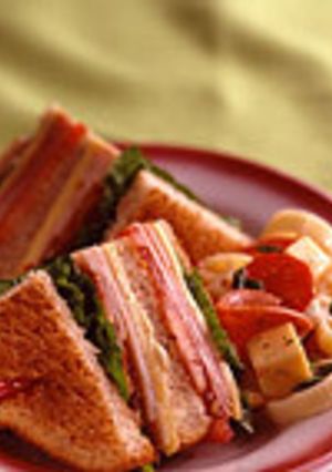 Una foto de Club Sandwich Americano