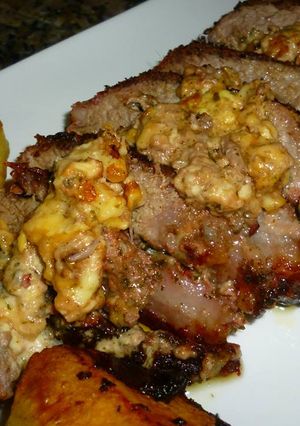 Una foto de Colita de cuadril rellena al horno con papas