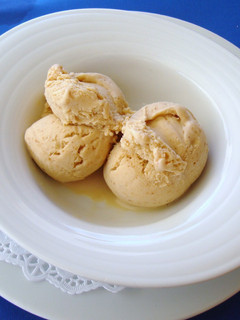 Una foto de Helado de turrón