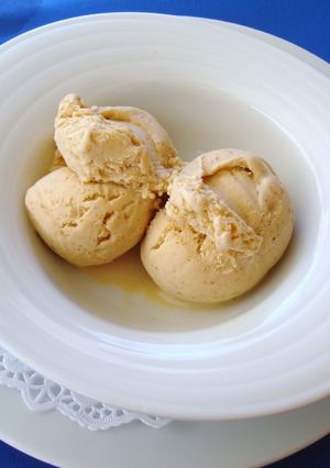 Una foto de Helado de turrón
