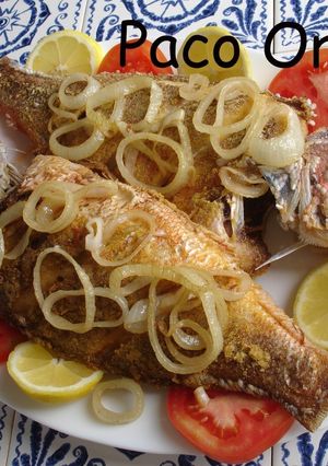 Una foto de Pescado frito con Fubá