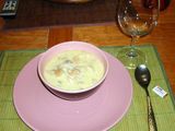 Crema de papa con pollos y champiñones