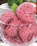 Helado de moras y frambuesas
