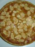 Tartaleta de crema de almendras con costra de almendras