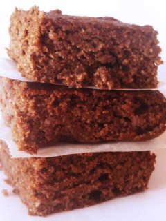 Una foto de Bizcocho de chocolate "Paleo"