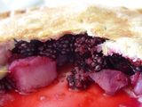 Tarta de manzana y moras