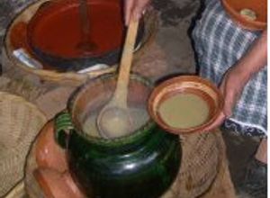Una foto de Atole de guayaba