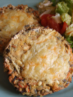 Una foto de Tortitas de arroz y verduras gratinadas