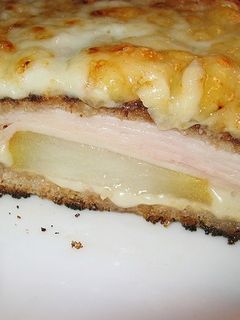 Una foto de Croque monsieur con bechamel
