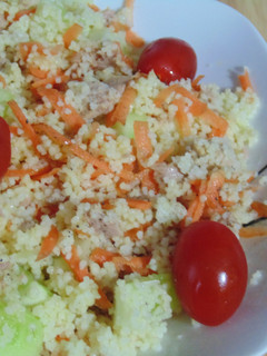 Una foto de Ensalada de verano de cuscús