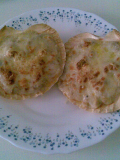 Una foto de Conchas de vieira rellenas de atún