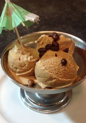 Una foto de Helado de café casero y fácil