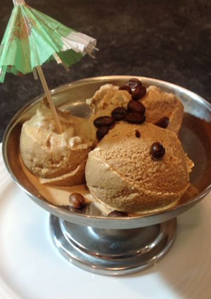 Una foto de Helado de café casero y fácil