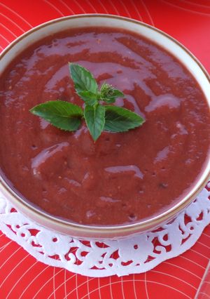 Una foto de Salsa de frutas y especias
