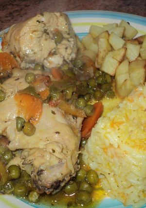 Una foto de Pollo Arvejado
