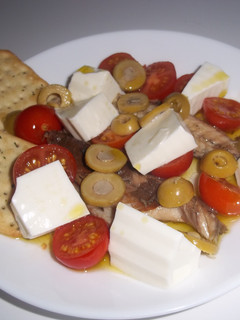 Una foto de Ensalada de caballa en conserva