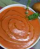 Sopa fría roja para verano