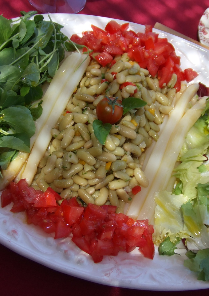 Una foto de Ensalada nutritiva de verdinas