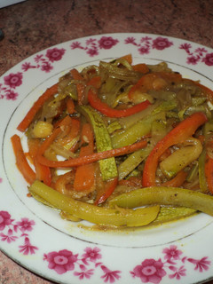 Una foto de Verduras salteadas al curry