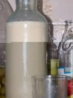 Una foto de Licor cola de mono (sin leche condensada)