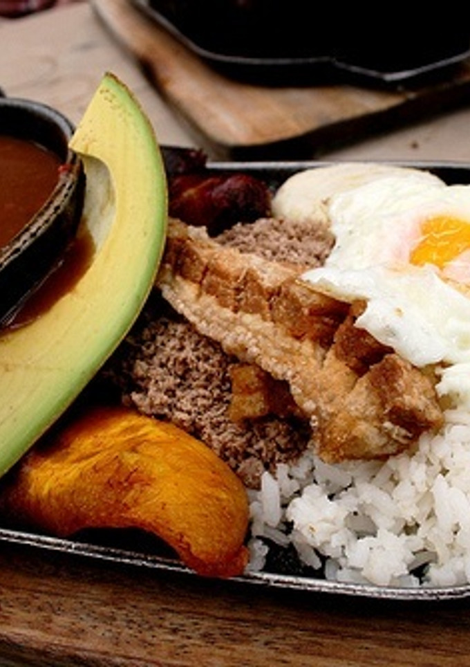 Una foto de Bandeja paisa