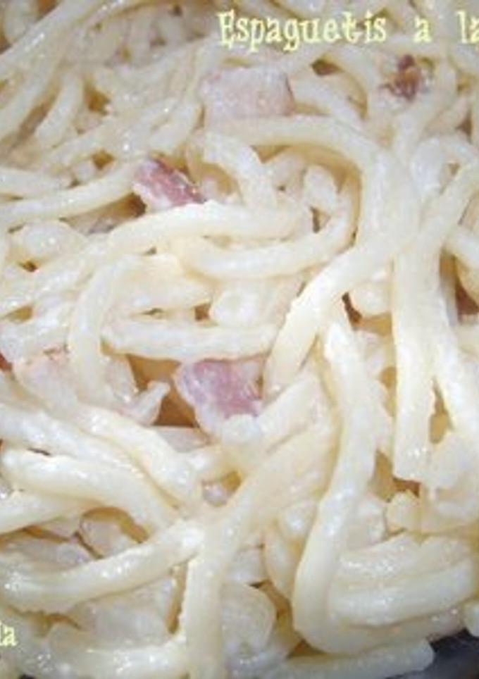 Una foto de Spaguettis a la carbonara a la specialite