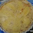 Quiche de atún asalmonado con queso cheddar