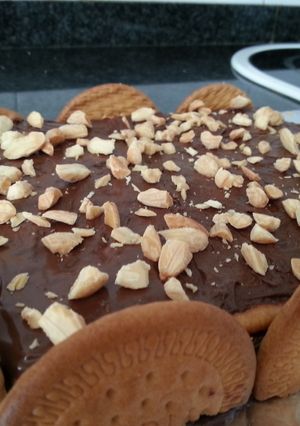 Una foto de Tarta de chocolate sin horno fácil