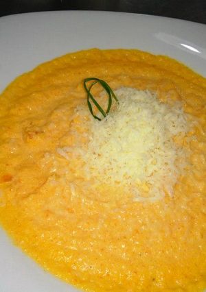 Una foto de Sopa de zanahorias con tostadas gratinadas