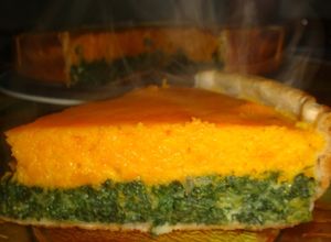 Una foto de Tarta de calabaza y espinacas (bicolor)
