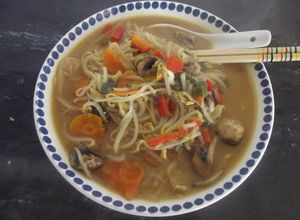 Una foto de Sopa miso con noodles