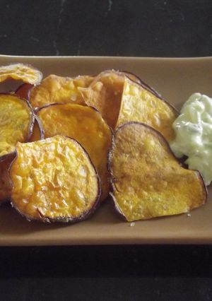 Una foto de Camote frito con salsa tártara