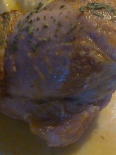 Una foto de Jamoncitos de pavo con salsa de tomate
