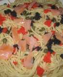 Espaguetis con salmón y caviar