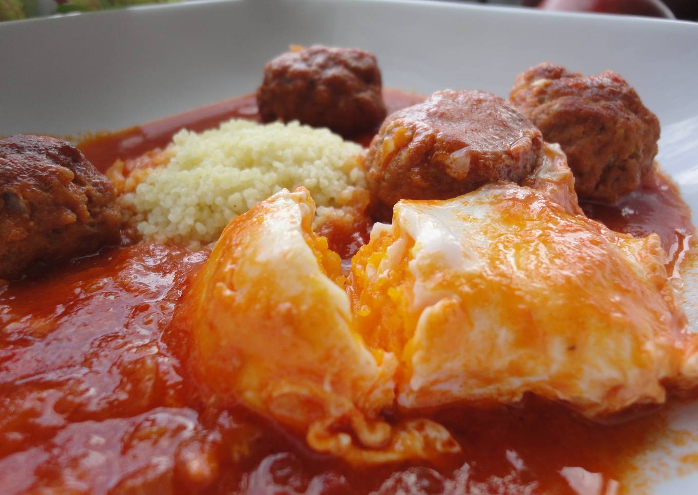 Albóndigas con huevos<br />