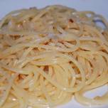 Spaguetti aglio ( olio e peperoncino)
