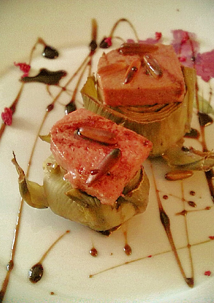 Una foto de Alcachofas con foie de pato