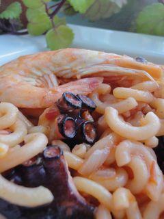 Una foto de Fideuá de pulpo