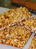 Turrón de maní rico