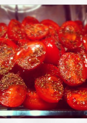 Una foto de Tomates cereza en el horno