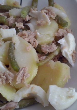 Una foto de Ensalada de verano de patata con judías verdes