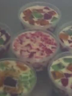 Una foto de Postre arcoiris